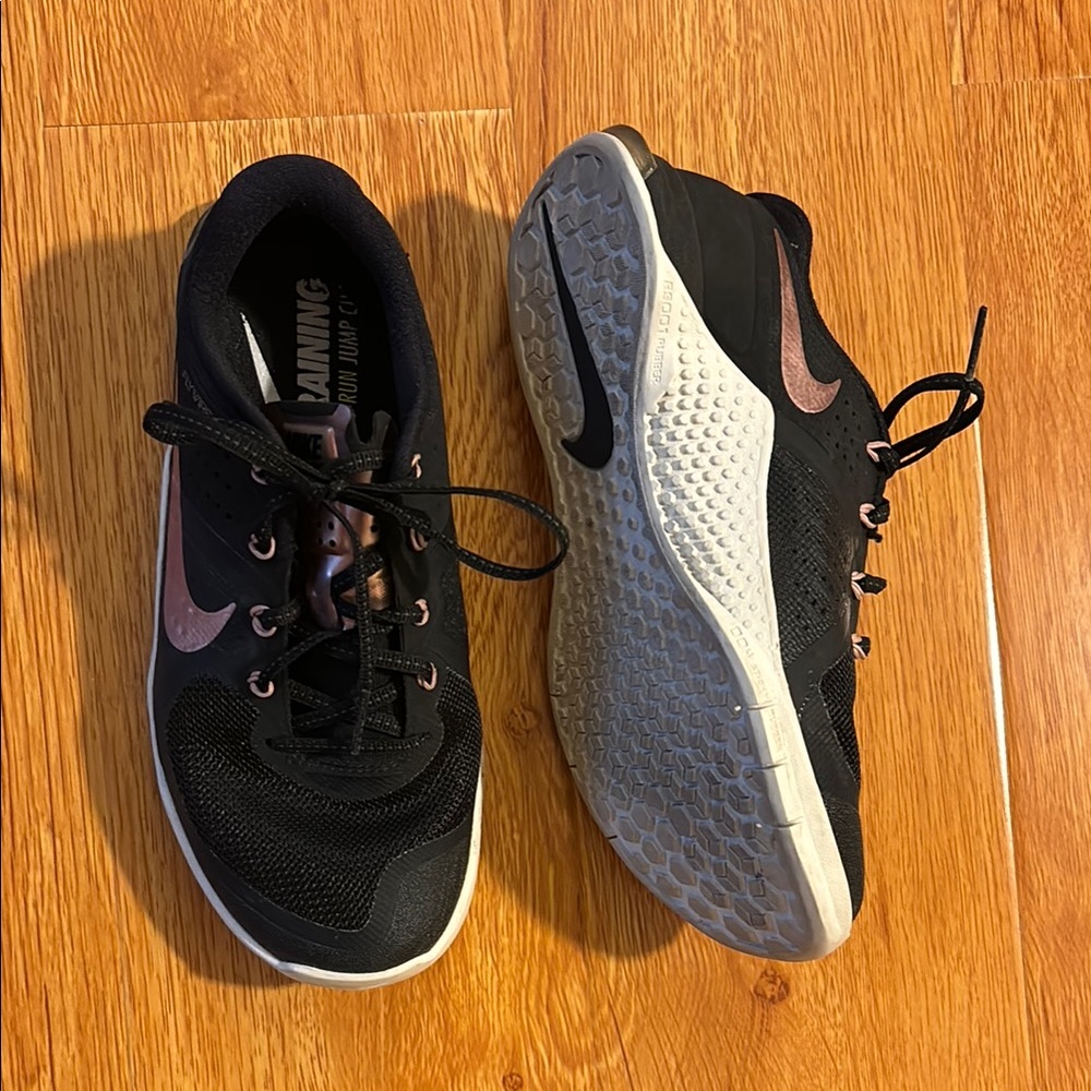 Nike metcon 2 - women’s size 5.5